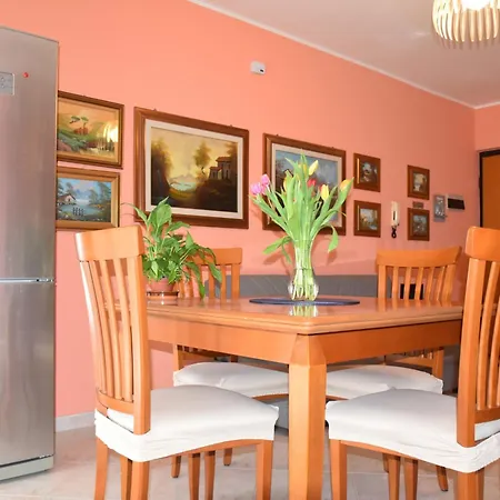 Alecarly Apartment *