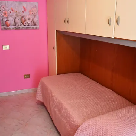 Alecarly Apartment *